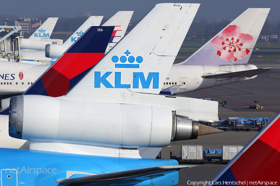 KLM - Royal Dutch Airlines McDonnell Douglas MD-11 (PH-KCD) | Photo 149278