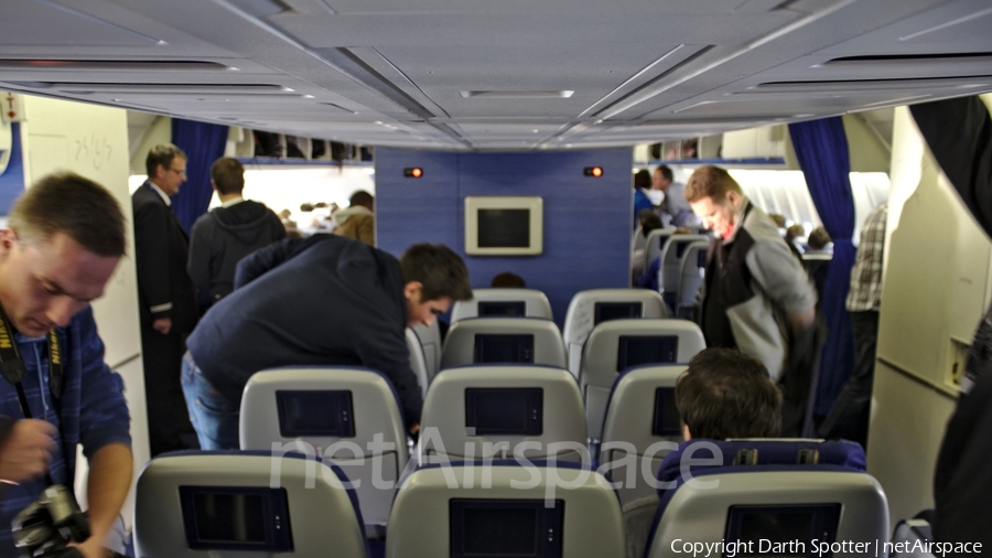 KLM - Royal Dutch Airlines McDonnell Douglas MD-11 (PH-KCD) | Photo 225607