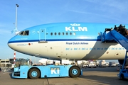 KLM - Royal Dutch Airlines McDonnell Douglas MD-11 (PH-KCD) at  Amsterdam - Schiphol, Netherlands