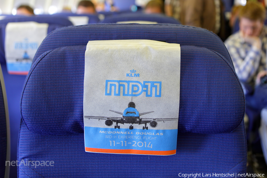 KLM - Royal Dutch Airlines McDonnell Douglas MD-11 (PH-KCD) | Photo 60720