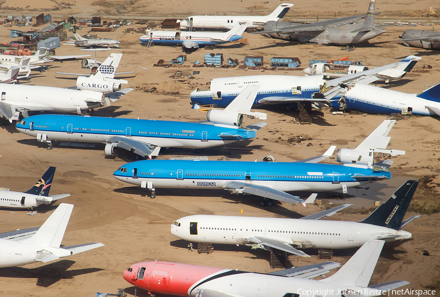 KLM - Royal Dutch Airlines McDonnell Douglas MD-11 (PH-KCD) | Photo 97564