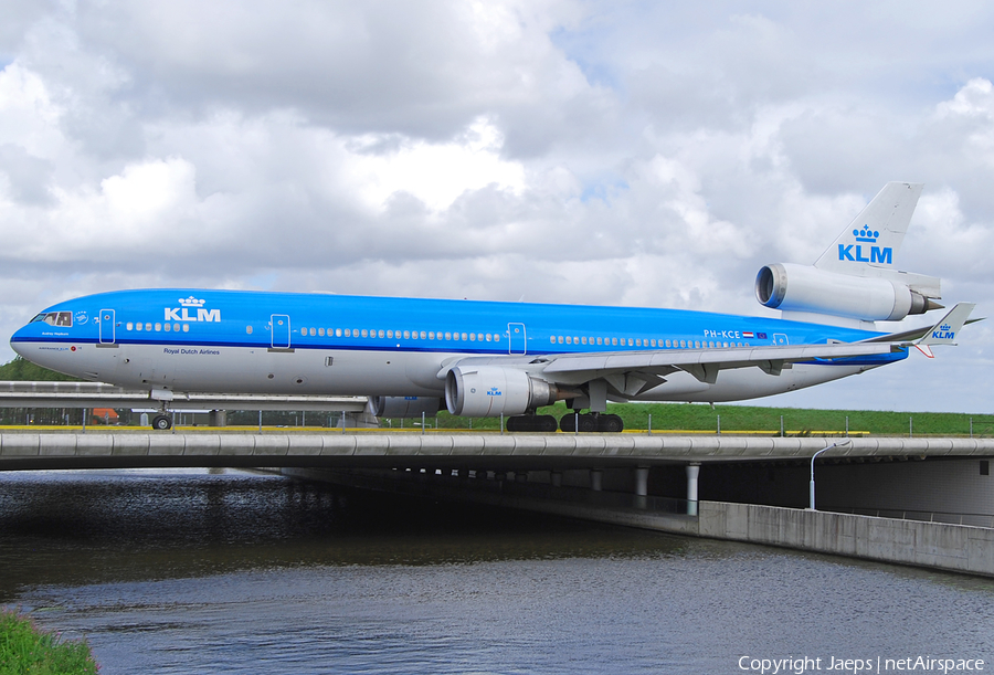 KLM - Royal Dutch Airlines McDonnell Douglas MD-11 (PH-KCE) | Photo 449626