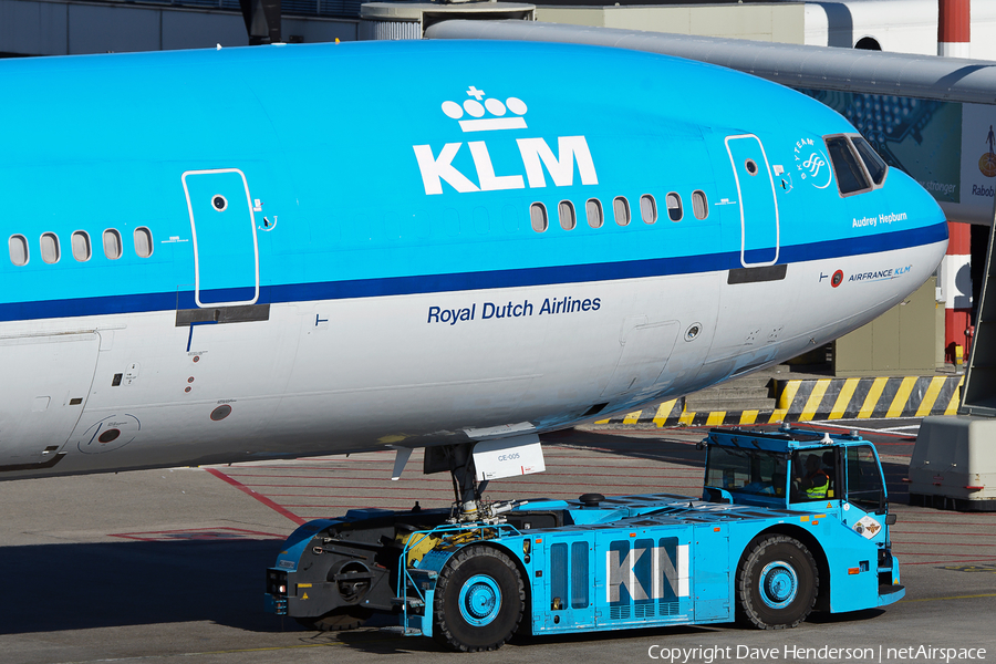 KLM - Royal Dutch Airlines McDonnell Douglas MD-11 (PH-KCE) | Photo 95610