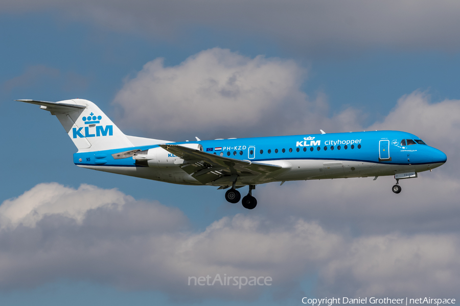 KLM Cityhopper Fokker 70 (PH-KZD) | Photo 90082