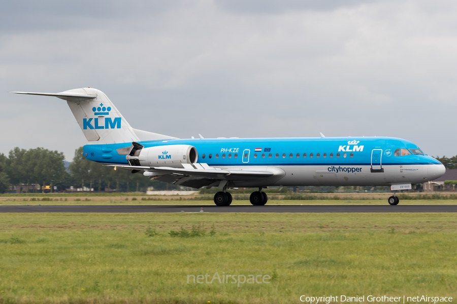 KLM Cityhopper Fokker 70 (PH-KZE) | Photo 135950