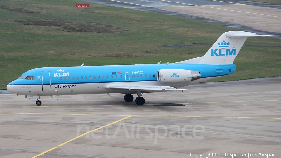 KLM Cityhopper Fokker 70 (PH-KZE) | Photo 210026