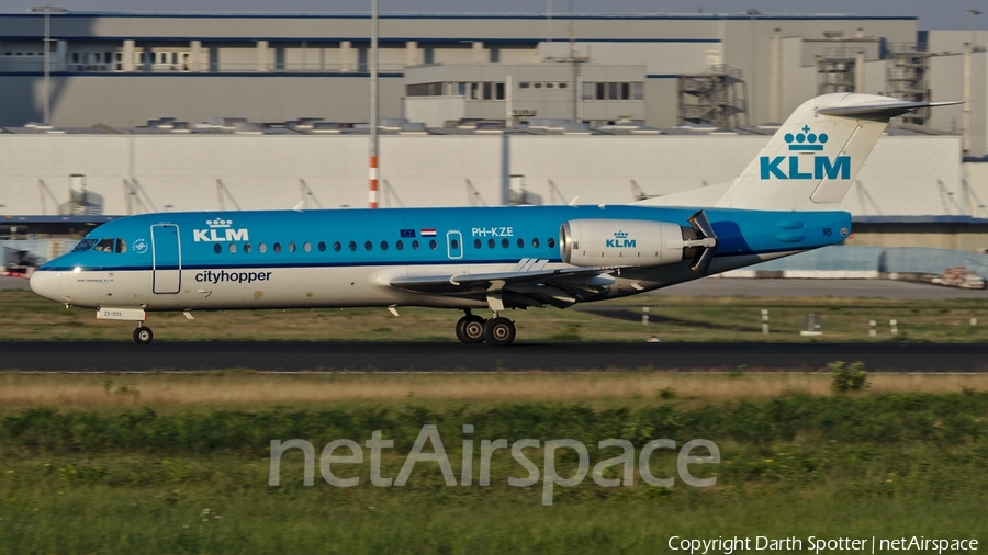 KLM Cityhopper Fokker 70 (PH-KZE) | Photo 232057