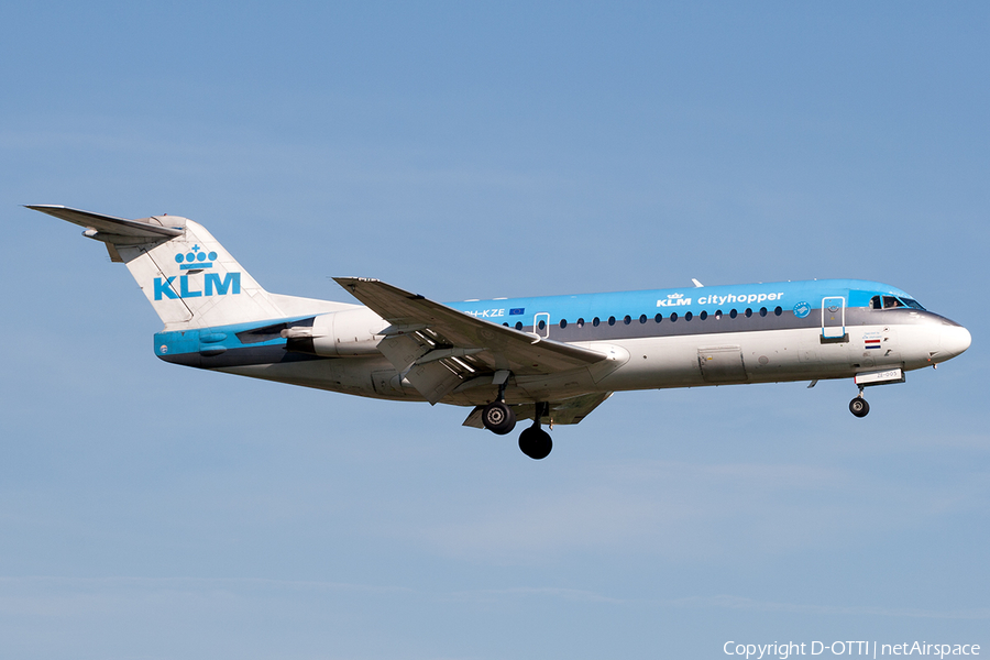 KLM Cityhopper Fokker 70 (PH-KZE) | Photo 158203