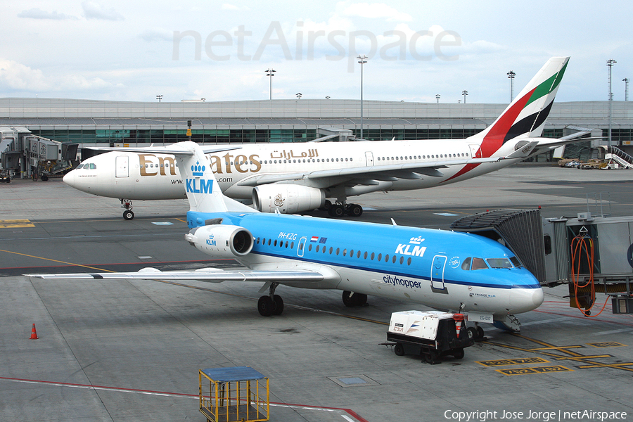 KLM Cityhopper Fokker 70 (PH-KZG) | Photo 441395