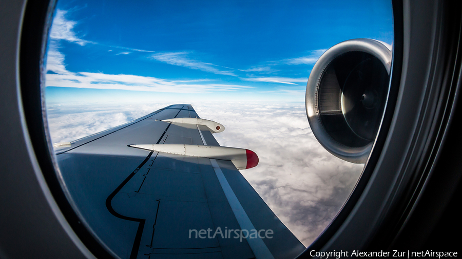 KLM Cityhopper Fokker 70 (PH-KZM) | Photo 194706