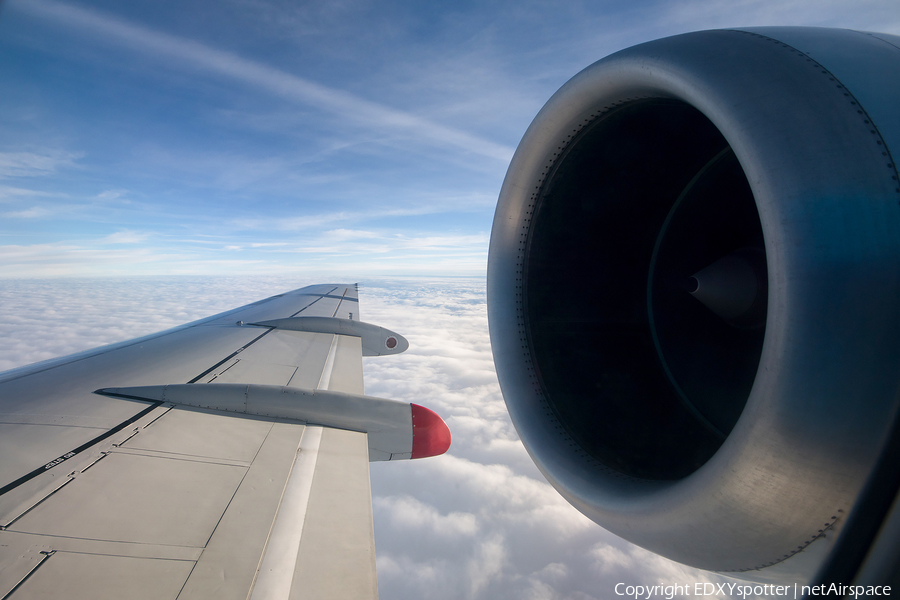 KLM Cityhopper Fokker 70 (PH-KZM) | Photo 290969