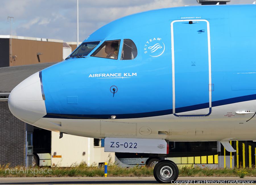 KLM Cityhopper Fokker 70 (PH-KZS) | Photo 121294