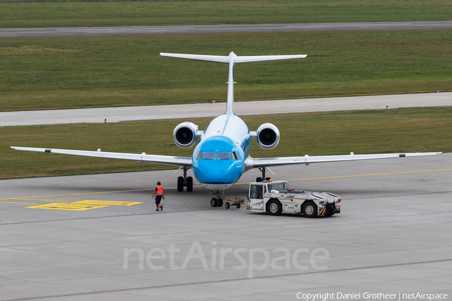 KLM Cityhopper Fokker 70 (PH-KZU) | Photo 170517