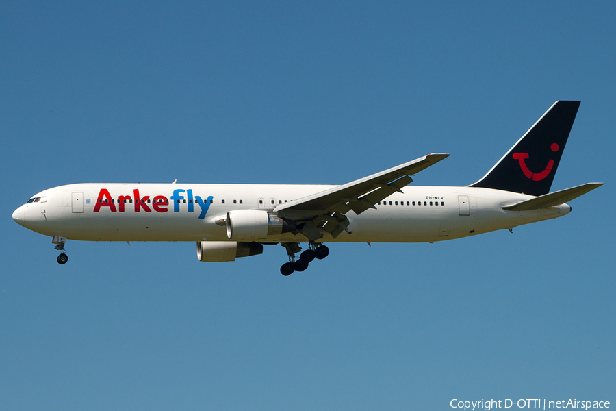 Arkefly Boeing 767-31A(ER) (PH-MCV) | Photo 202693