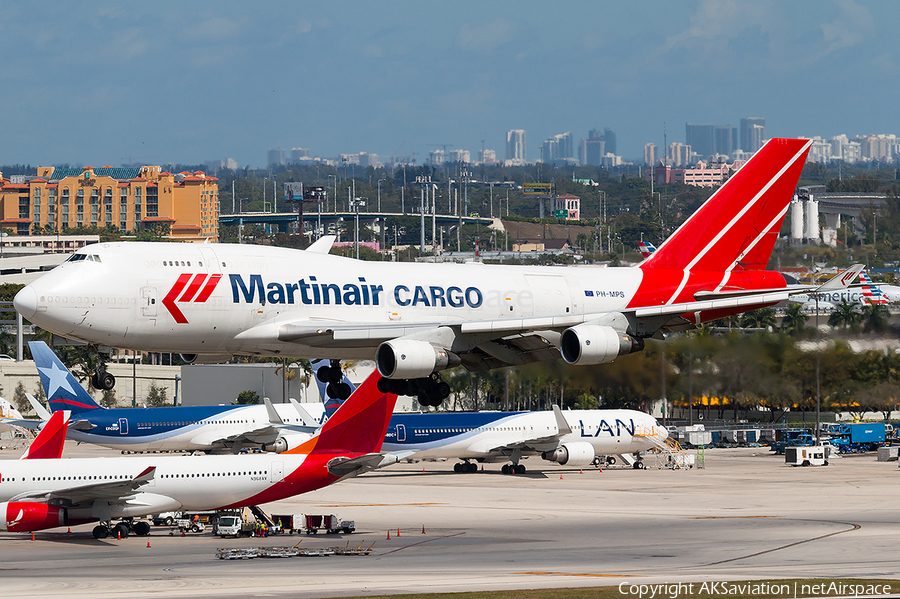 Martinair Cargo Boeing 747-412(BCF) (PH-MPS) | Photo 150869