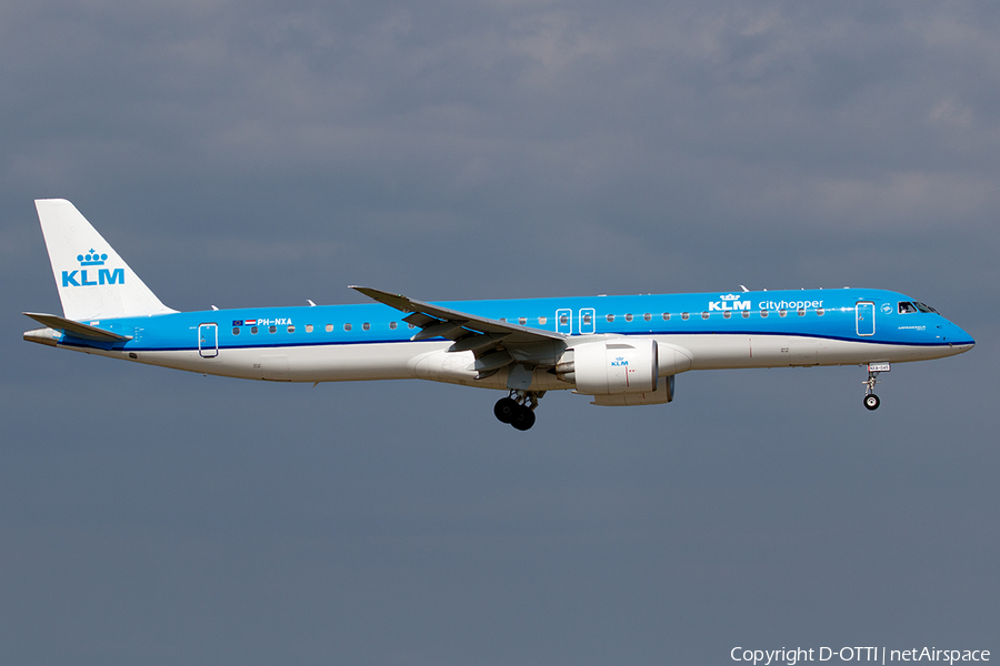 KLM Cityhopper Embraer ERJ-195E2 (ERJ-190-400STD) (PH-NXA) | Photo 442832