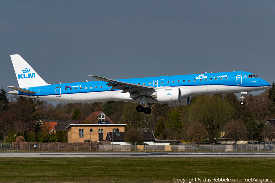 KLM Cityhopper Embraer ERJ-195E2 (ERJ-190-400STD) (PH-NXA) | Photo 442857