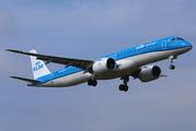 KLM Cityhopper Embraer ERJ-195E2 (ERJ-190-400STD) (PH-NXA) at  Hamburg - Fuhlsbuettel (Helmut Schmidt), Germany