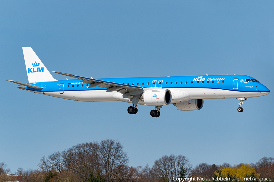 KLM Cityhopper Embraer ERJ-195E2 (ERJ-190-400STD) (PH-NXB) | Photo 442660