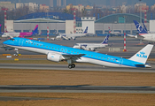 KLM Cityhopper Embraer ERJ-195E2 (ERJ-190-400STD) (PH-NXB) at  Warsaw - Frederic Chopin International, Poland