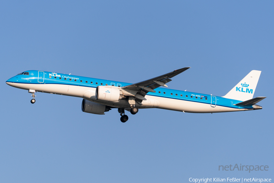 KLM Cityhopper Embraer ERJ-195E2 (ERJ-190-400STD) (PH-NXC) | Photo 678701