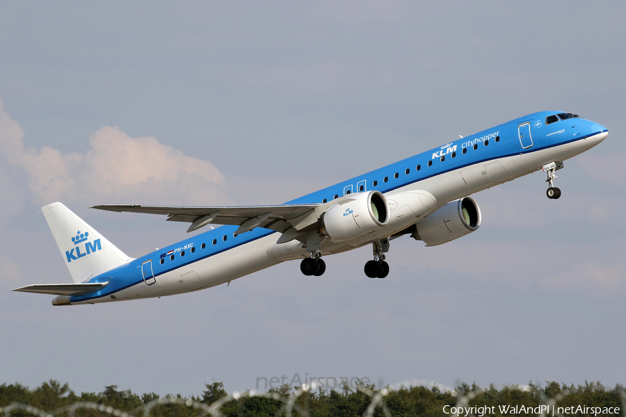 KLM Cityhopper Embraer ERJ-195E2 (ERJ-190-400STD) (PH-NXC) | Photo 522376