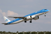 KLM Cityhopper Embraer ERJ-195E2 (ERJ-190-400STD) (PH-NXC) at  Berlin Brandenburg, Germany