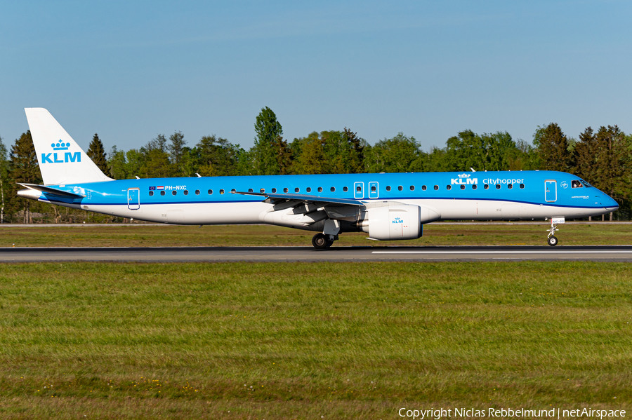 KLM Cityhopper Embraer ERJ-195E2 (ERJ-190-400STD) (PH-NXC) | Photo 507402