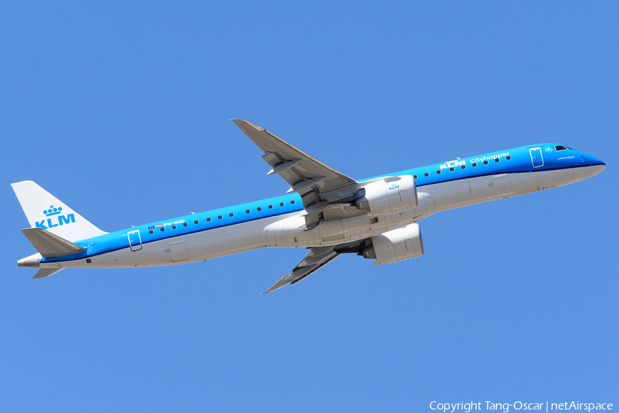 KLM Cityhopper Embraer ERJ-195E2 (ERJ-190-400STD) (PH-NXC) | Photo 518528