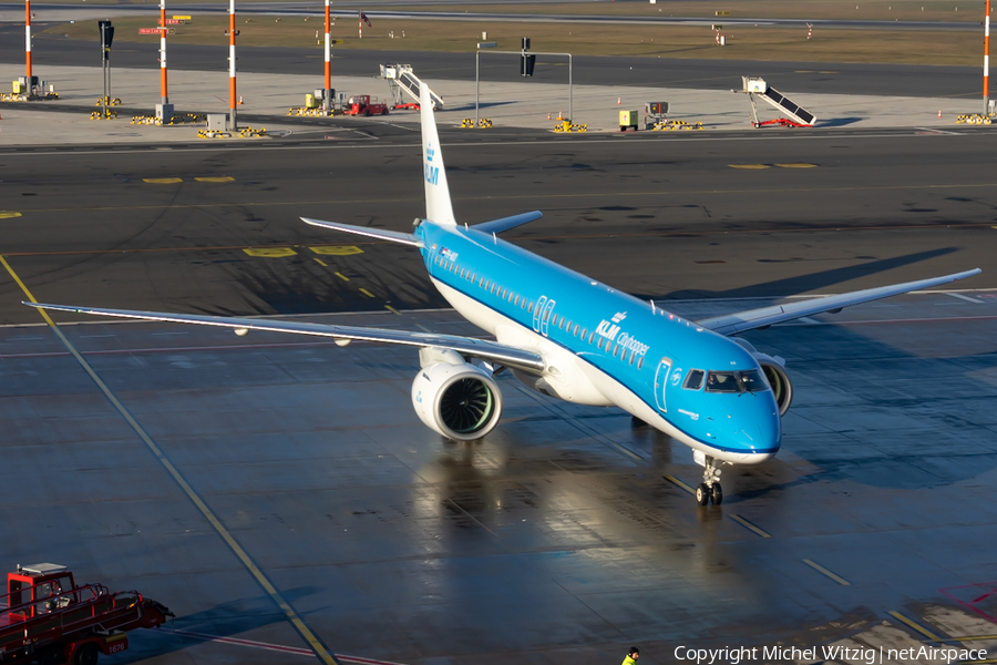 KLM Cityhopper Embraer ERJ-195E2 (ERJ-190-400STD) (PH-NXD) | Photo 551065