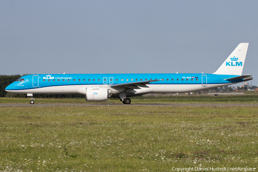 KLM Cityhopper Embraer ERJ-195E2 (ERJ-190-400STD) (PH-NXE) | Photo 649511