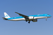 KLM Cityhopper Embraer ERJ-195E2 (ERJ-190-400STD) (PH-NXF) at  Amsterdam - Schiphol, Netherlands