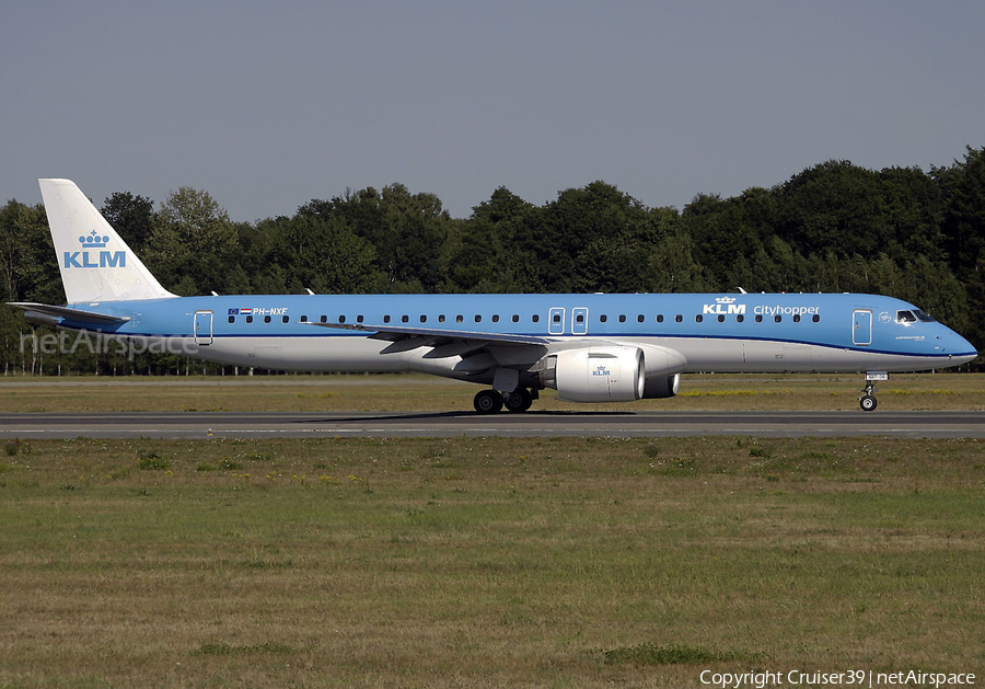 KLM Cityhopper Embraer ERJ-195E2 (ERJ-190-400STD) (PH-NXF) | Photo 541357