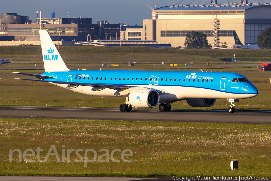 KLM Cityhopper Embraer ERJ-195E2 (ERJ-190-400STD) (PH-NXG) | Photo 521625