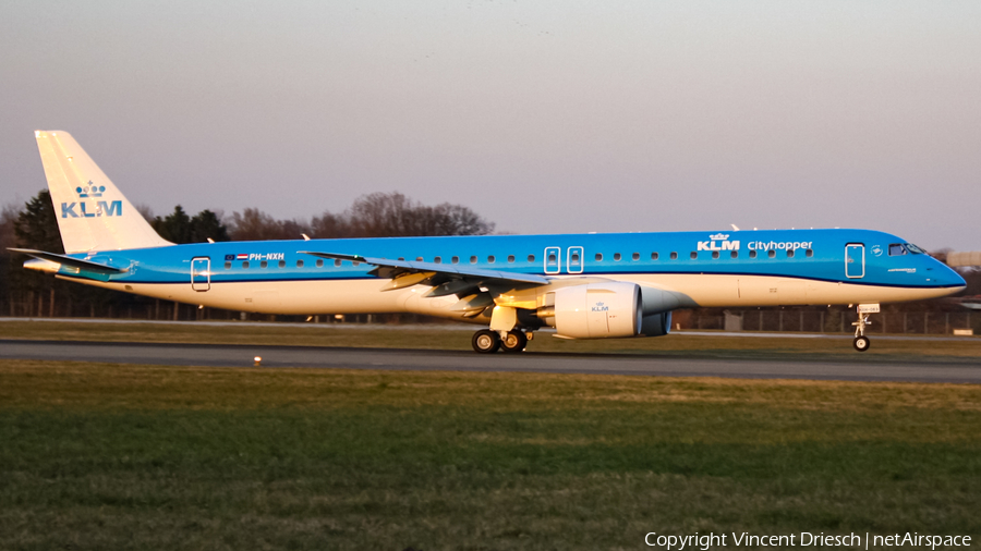 KLM Cityhopper Embraer ERJ-195E2 (ERJ-190-400STD) (PH-NXH) | Photo 516143