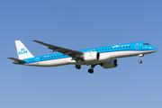 KLM Cityhopper Embraer ERJ-195E2 (ERJ-190-400STD) (PH-NXI) at  Amsterdam - Schiphol, Netherlands