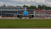 KLM Cityhopper Embraer ERJ-195E2 (ERJ-190-400STD) (PH-NXI) at  Hamburg - Fuhlsbuettel (Helmut Schmidt), Germany