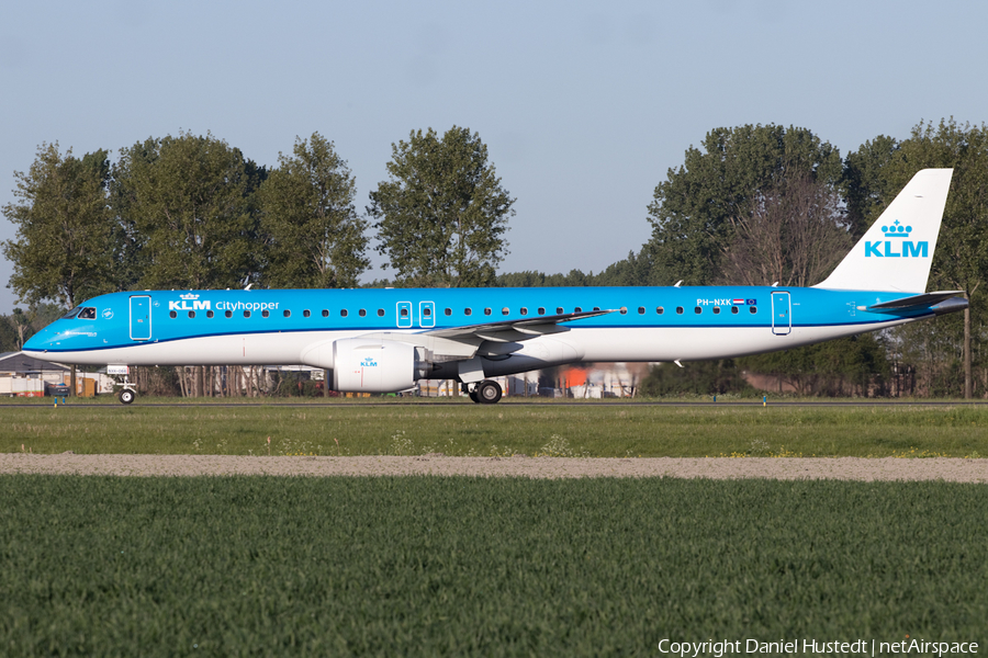 KLM Cityhopper Embraer ERJ-195E2 (ERJ-190-400STD) (PH-NXK) | Photo 522737