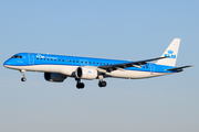 KLM Cityhopper Embraer ERJ-195E2 (ERJ-190-400STD) (PH-NXK) at  Hamburg - Fuhlsbuettel (Helmut Schmidt), Germany