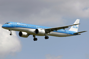 KLM Cityhopper Embraer ERJ-195E2 (ERJ-190-400STD) (PH-NXL) at  Amsterdam - Schiphol, Netherlands
