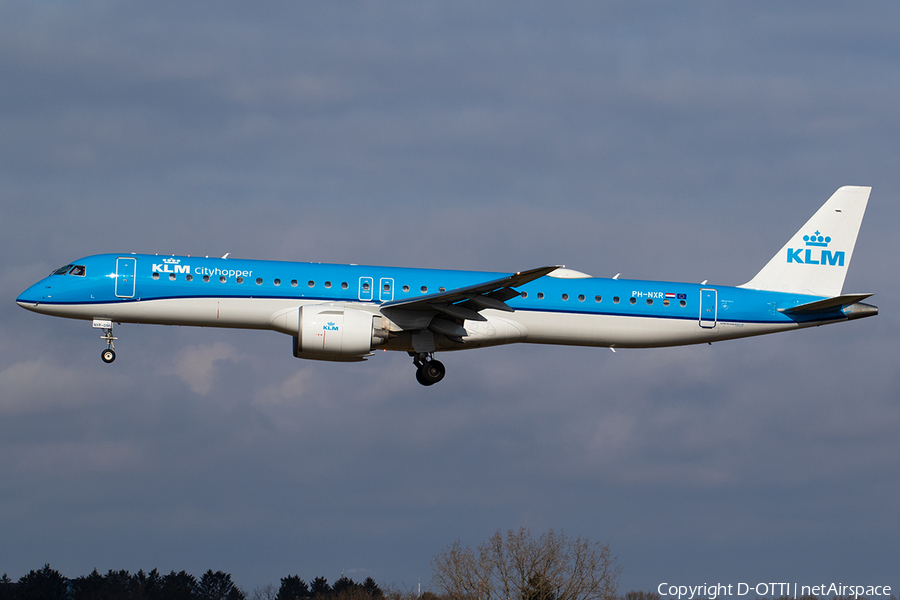 KLM Cityhopper Embraer ERJ-195E2 (ERJ-190-400STD) (PH-NXR) | Photo 668833