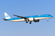 KLM Cityhopper Embraer ERJ-195E2 (ERJ-190-400STD) (PH-NXW) at  Amsterdam - Schiphol, Netherlands