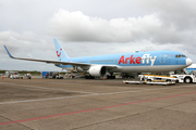 Arkefly Boeing 767-304(ER) (PH-OYI) at  Punta Cana - International, Dominican Republic