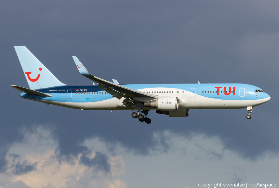 TUI Airlines Netherlands Boeing 767-304(ER) (PH-OYI) | Photo 502059