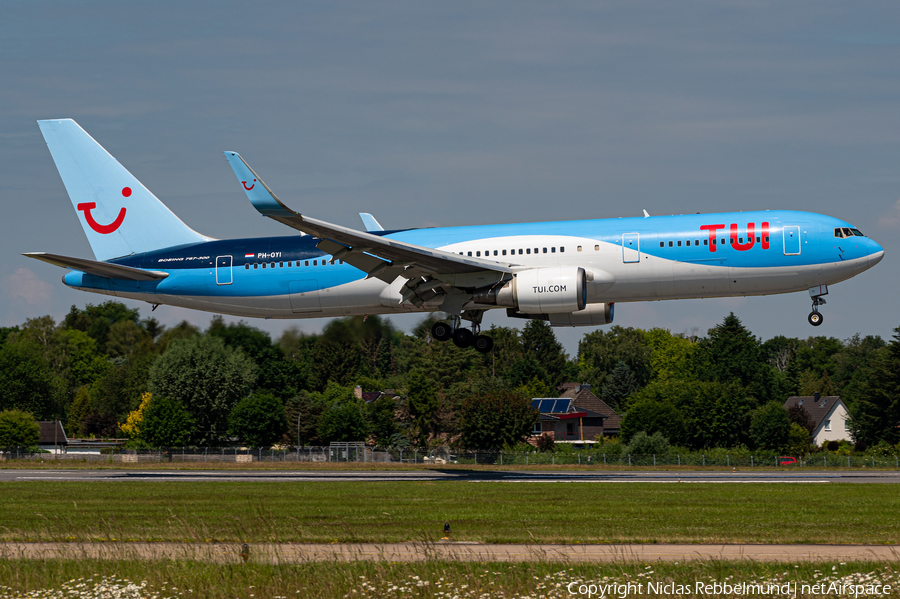 TUI Airlines Netherlands Boeing 767-304(ER) (PH-OYI) | Photo 389982