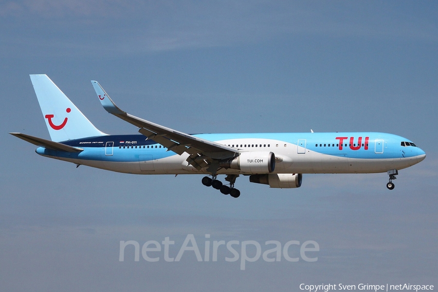 TUI Airlines Netherlands Boeing 767-304(ER) (PH-OYI) | Photo 390466