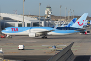 TUI Airlines Netherlands Boeing 767-304(ER) (PH-OYI) at  Tenerife Sur - Reina Sofia, Spain