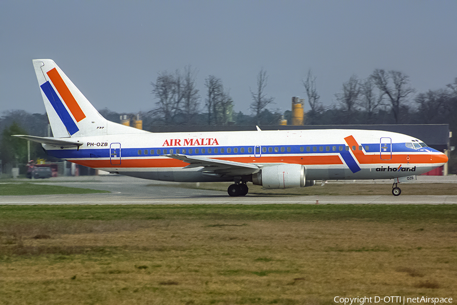 Air Malta Boeing 737-3Y0 (PH-OZB) | Photo 392742