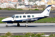 Slagboom en Peeters Aerial Photography Piper PA-31-350 Navajo Chieftain (PH-PNX) at  Tenerife Norte - Los Rodeos, Spain