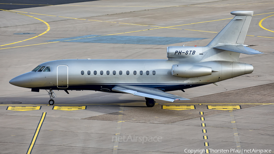 Exxaero Dassault Falcon 900C (PH-STB) | Photo 198141